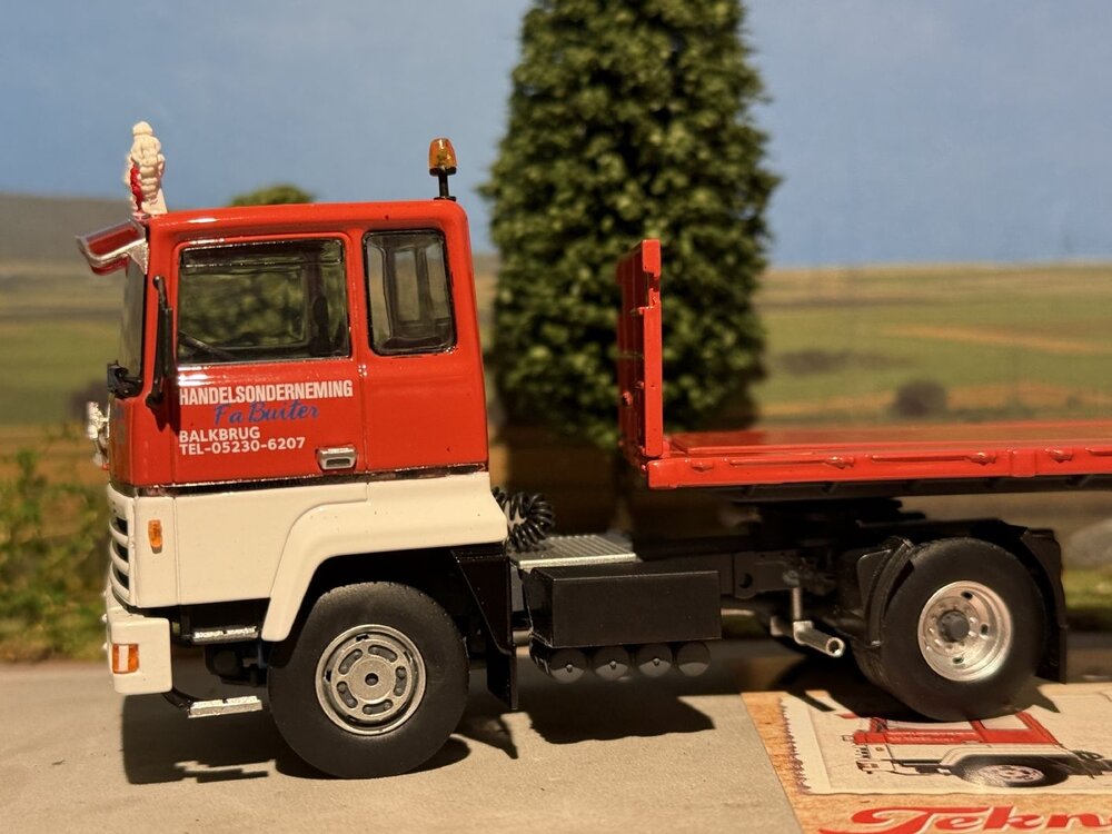 Tekno Tekno Ford Transcontinental with 3-axle classic open brick trailer Fa. BUITER