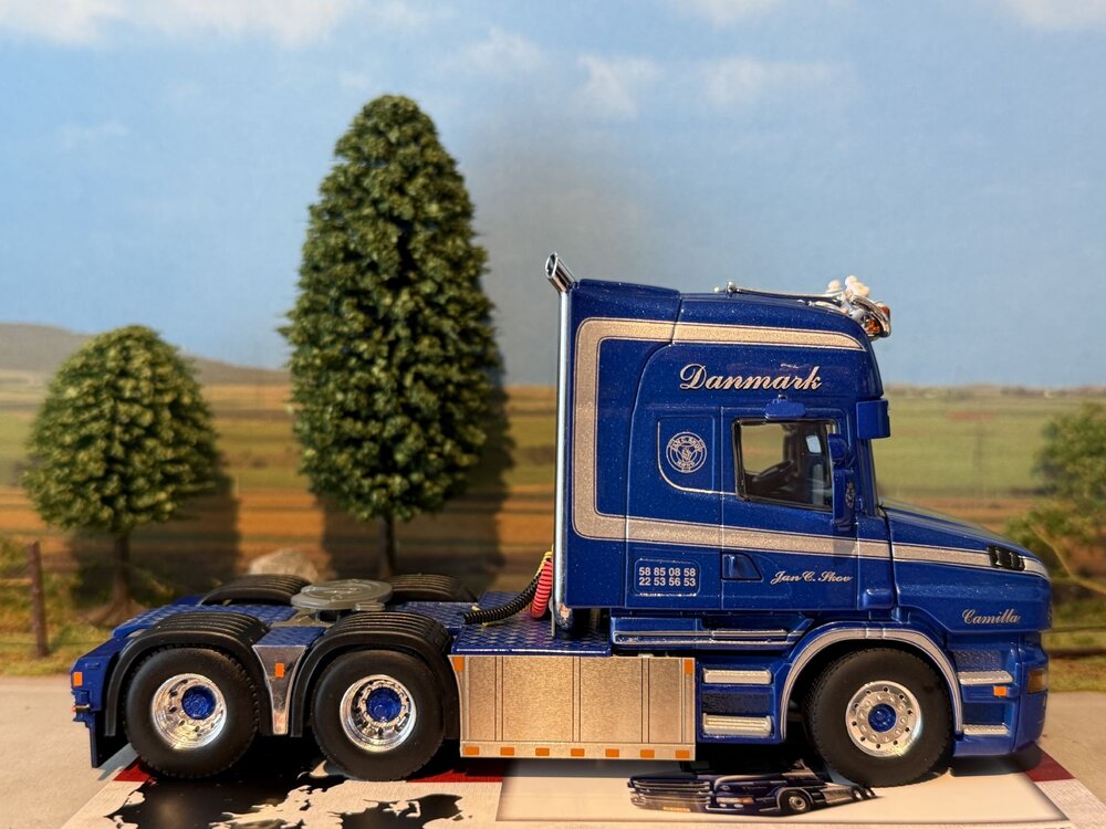 WSI WSI SCANIA T6 Torpedo Topline 6x2 tag axle JAN C SKOV