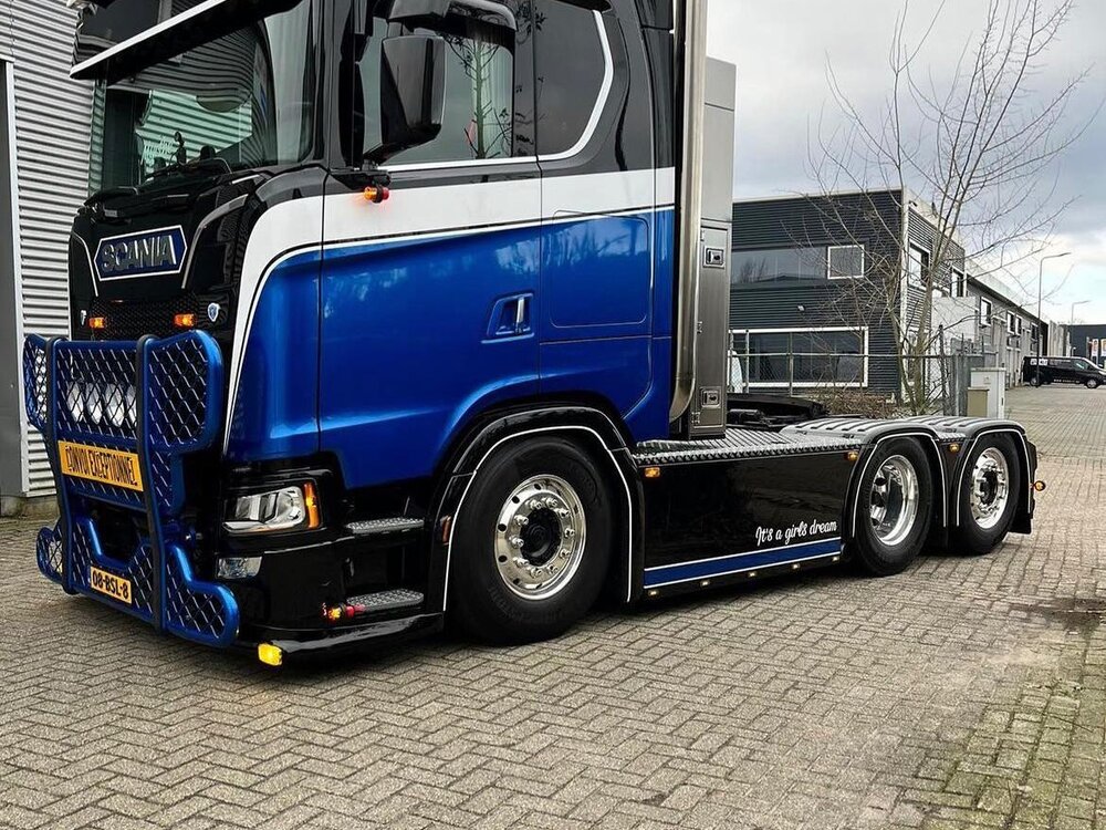 Tekno Scania Next Gen S520 Highline 6x2 WILMA VAN DE WERKEN