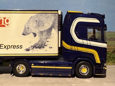Tekno Tekno Scania Next Gen Highline 770S 4x2 with reefer trailer SPRING
