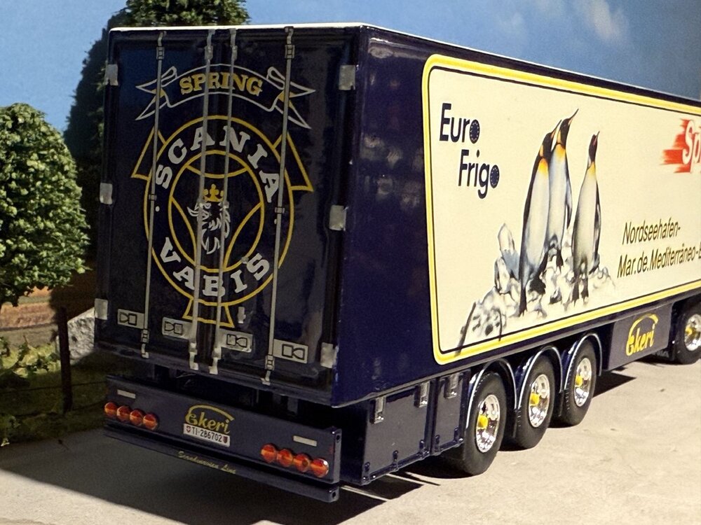 Tekno Tekno Scania Next Gen Highline 770S 4x2 with reefer trailer SPRING