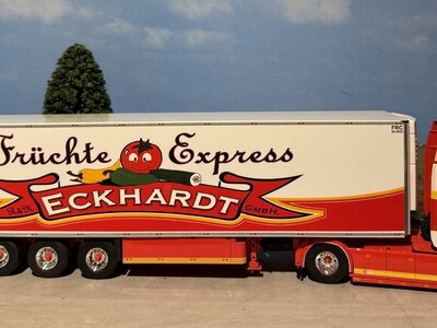 Tekno Tekno Scania Next Gen S-serie 4x2 with 3-axle reefer trailer ECKHARDT