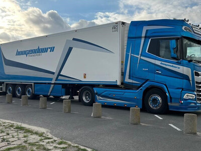 WSI WSI DAF XG+ 4x2 with 3-axle reefer trailer  ANDRE HOOGENDOORN TRANSPORT