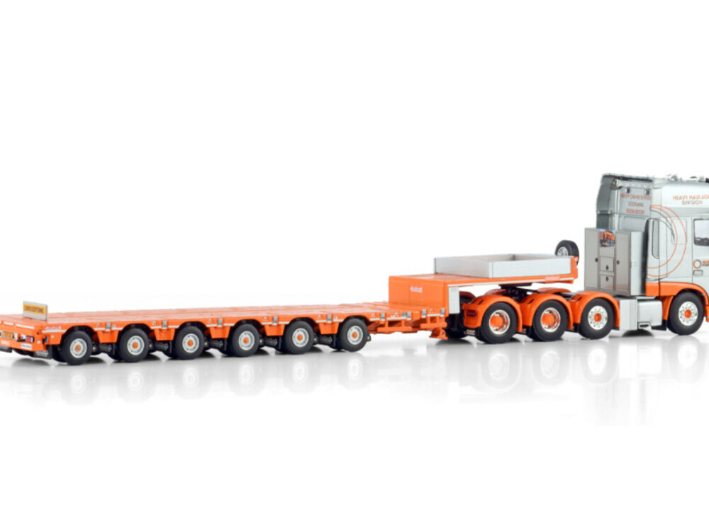 WSI WSI DAF XF Super Space Cab MY2017 8x4  with 6-axle Nooteboom manoovr GLOBAL CRANE SERVICES