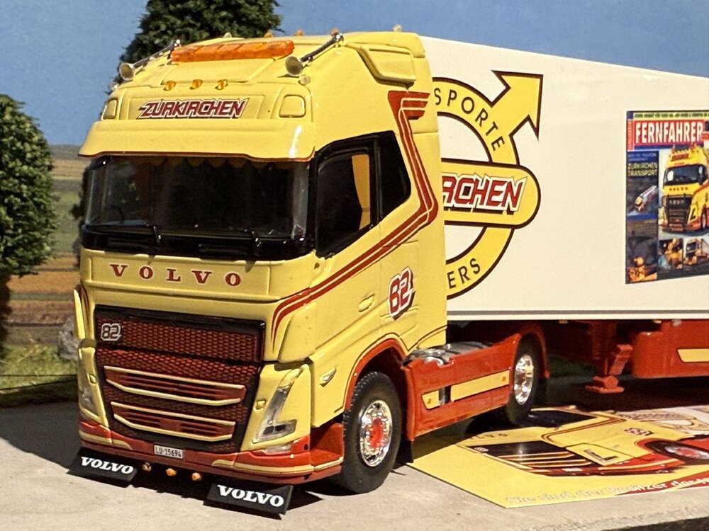 Tekno Tekno Volvo FH05 Globetrotter XL with 3-axle reefer trailer ZURKIRCHEN FERNFAHRER