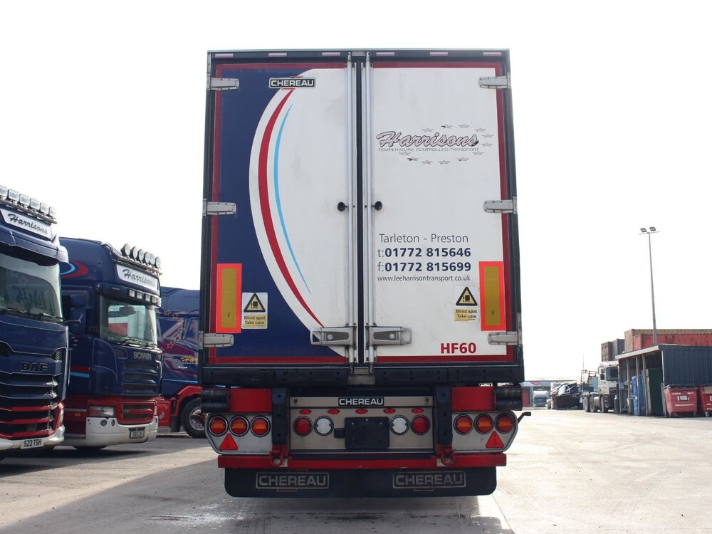 WSI WSI DAF XG+ 6x2 with 3-axle Chereau reefer trailer HARRISONS PRESTON