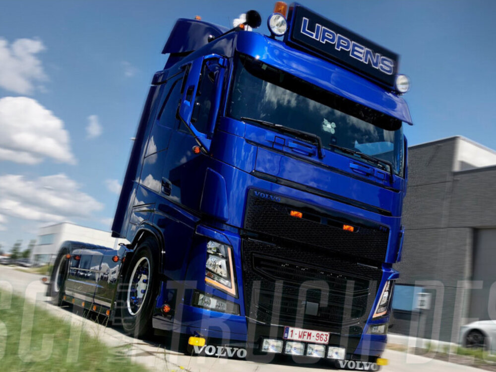 WSI WSI Volvo FH4 Sleeper Cab 4x2 LIPPENS
