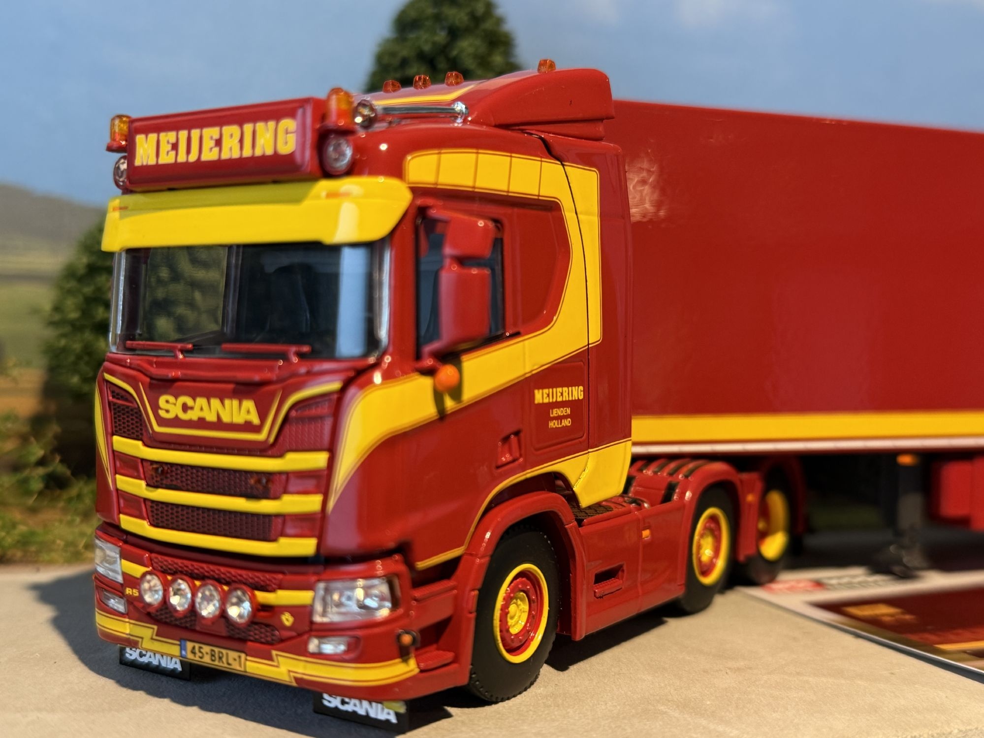 WSI Scania R Normal 6x2 met 3-assige koeloplegger MEIJERING WSI Scania R Normal 6x2 met 3-assige koeloplegger MEIJERING