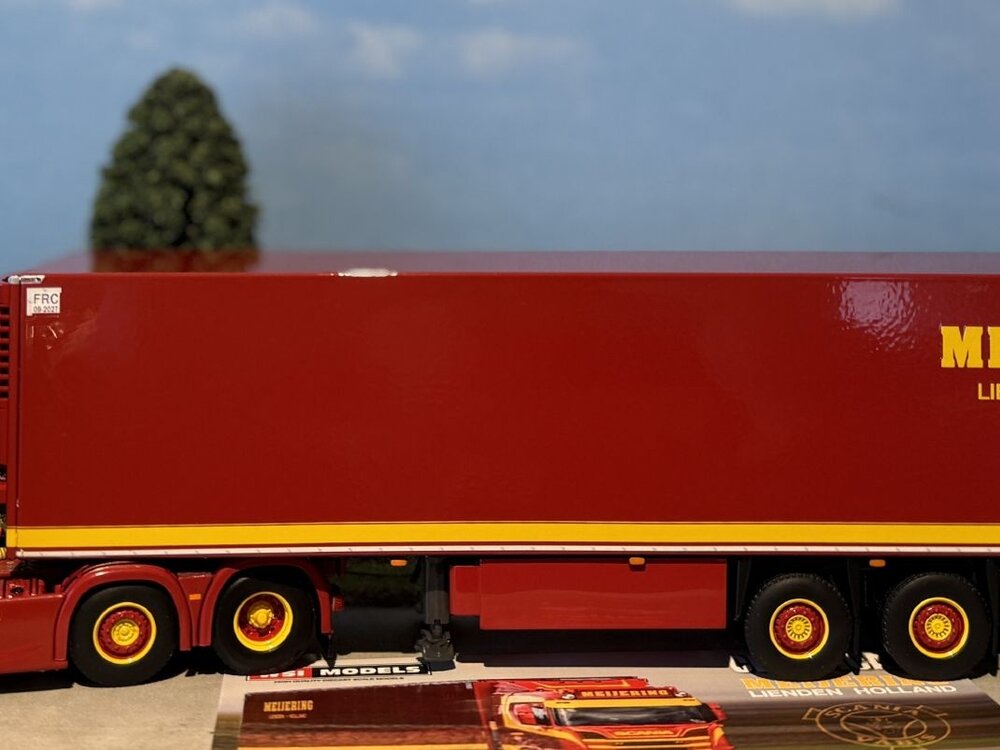 WSI WSI Scania R Normal 6x2 with 3-axle reefer trailer MEIJERING TRANSPORT