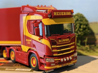 WSI WSI Scania R Normal 6x2 with 3-axle reefer trailer MEIJERING TRANSPORT