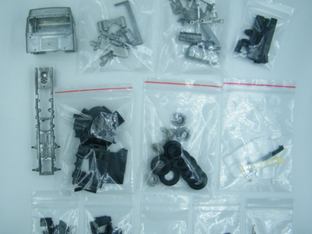 Tekno Tekno Volvo F12 Globetrotter 4x2 Tractor Kit
