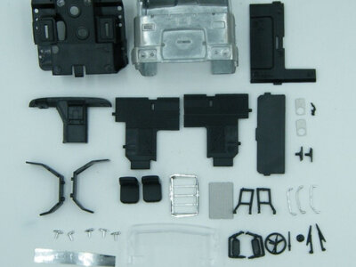 Tekno Tekno Mack F700 Low Roof 4x2 Tractor Kit