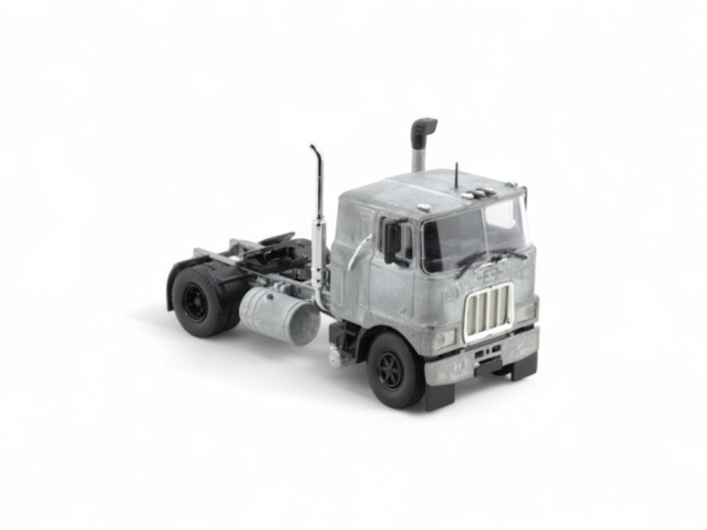 Tekno Tekno Mack F700 Low Roof 4x2 Tractor Kit