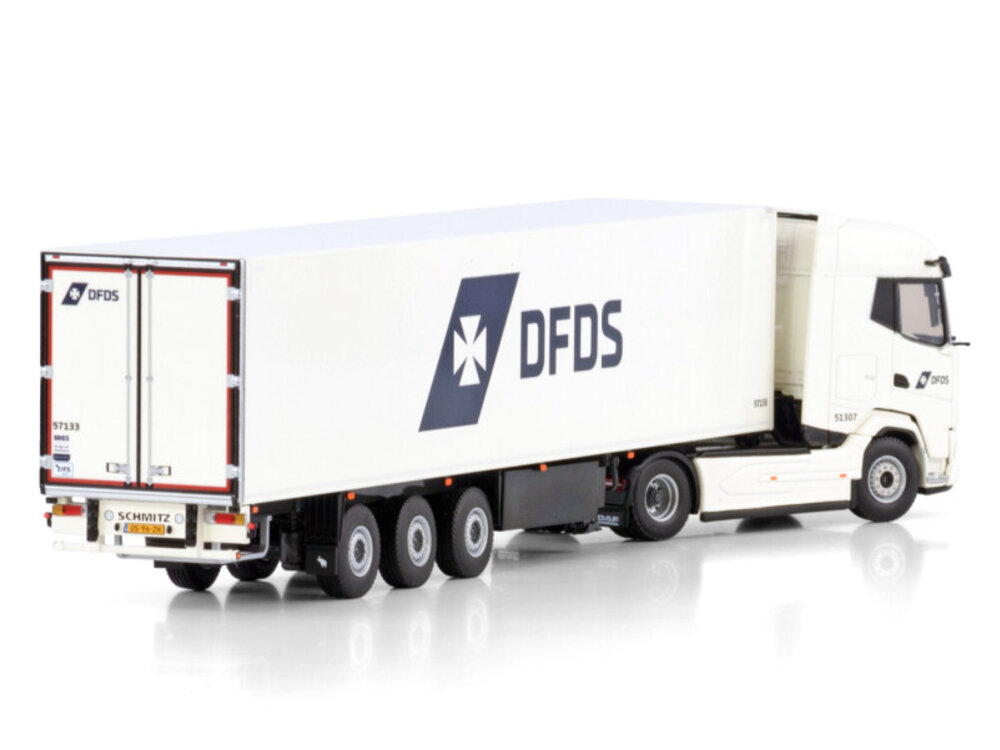 WSI WSI DAF XG 4x2 met 3-assige koeloplegger DFDS