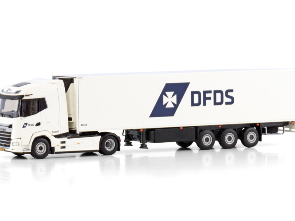 WSI WSI DAF XG 4x2 met 3-assige koeloplegger DFDS