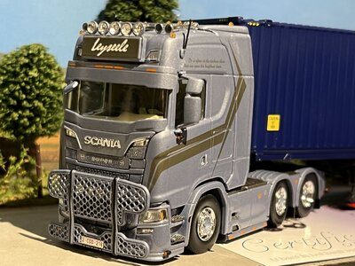 Tekno Scania Next Gen  S730 Highline + 45ft. container LEYSEELE
