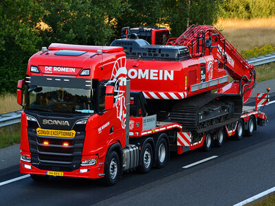 WSI WSI Scania S Highline 6x2 with 4-axle twin steer semi wheel well low loader DE ROMEIN GROEP