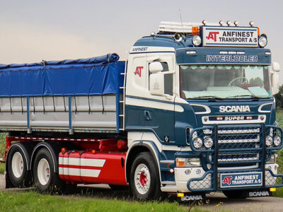 WSI WSI Scania R5 Flat roof riged truck 6x2 with hooklift system + 15M3 container ANFINEST
