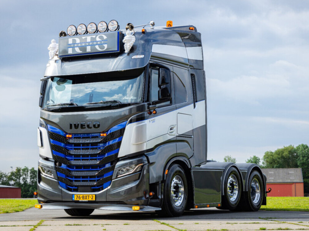 WSI WSI Iveco S-way as high 6x2 twin steer RTS TRANSPORT