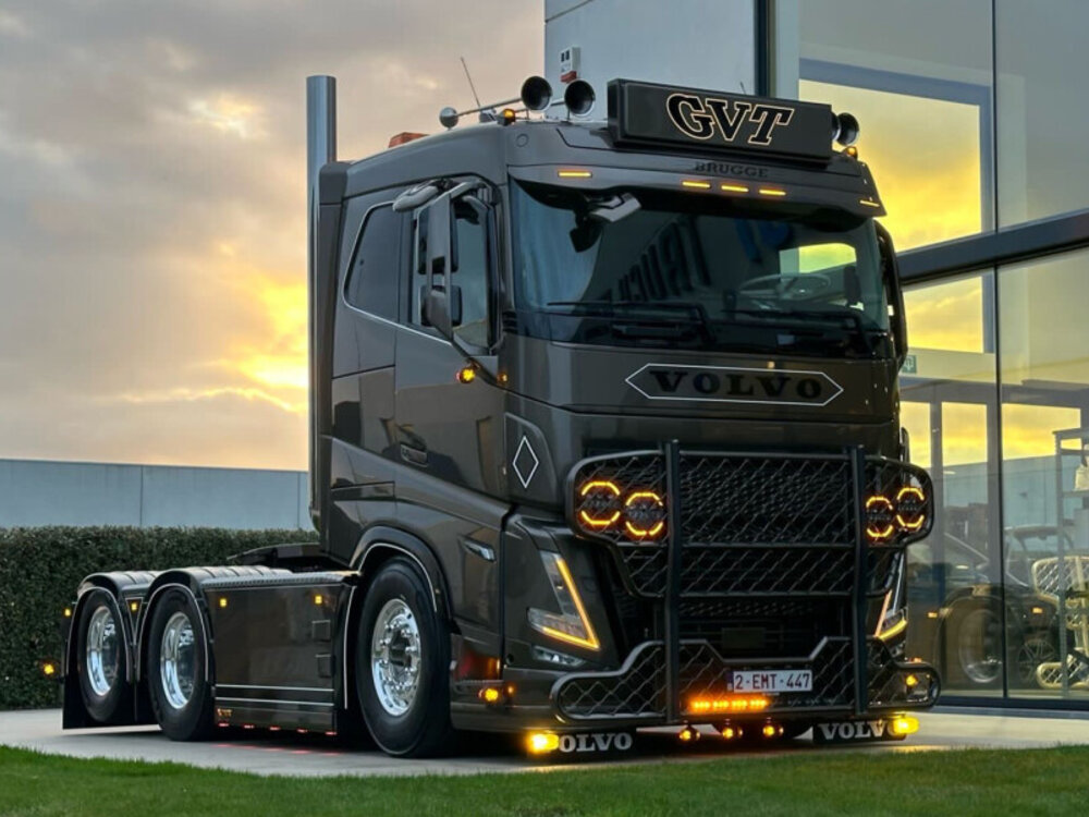 WSI WSI Volvo FH5 sleeper cab 6x2 tag axle GVT TRANSPORT BRUGGE