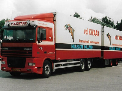 WSI WSI DAF 95XF space cab 6x2 rigid reefertruck with 2-axle reefertrailer VAN DER KWAAK