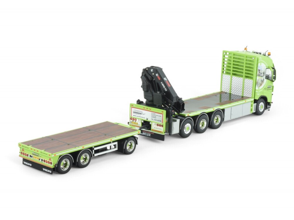 Tekno Tekno Volvo FH04 Globetrotter XL combi met resin opbouw HAPREKON