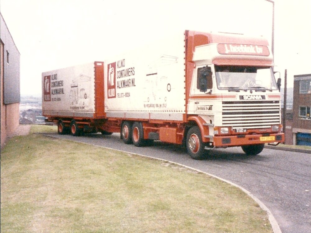 Tekno Tekno Scania 112M Topsleeper Volume Combi HEEBINK