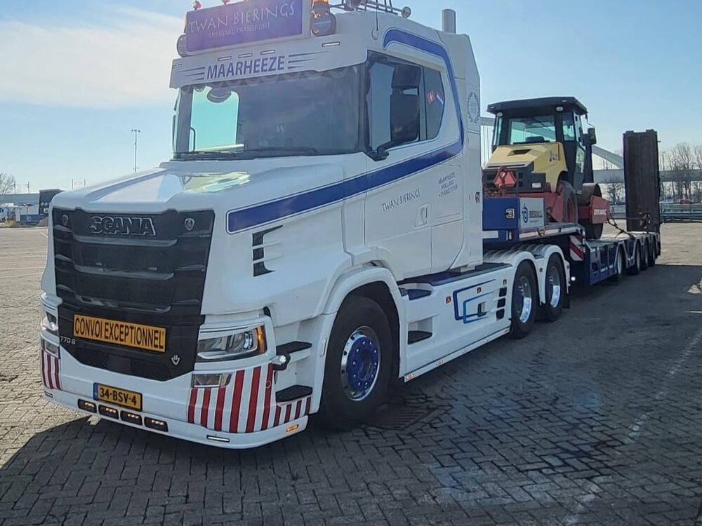 WSI WSI "EXCLUSIEF" Scania Vlastuin Torpedo 6x2 with 4-axle semi wheel lowloader TWAN BIERINGS
