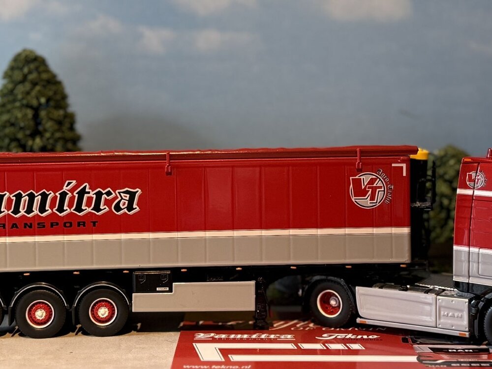 Tekno Tekno MAN TGX GX 4x2 with 3-axle tipper trailer VAMITRA