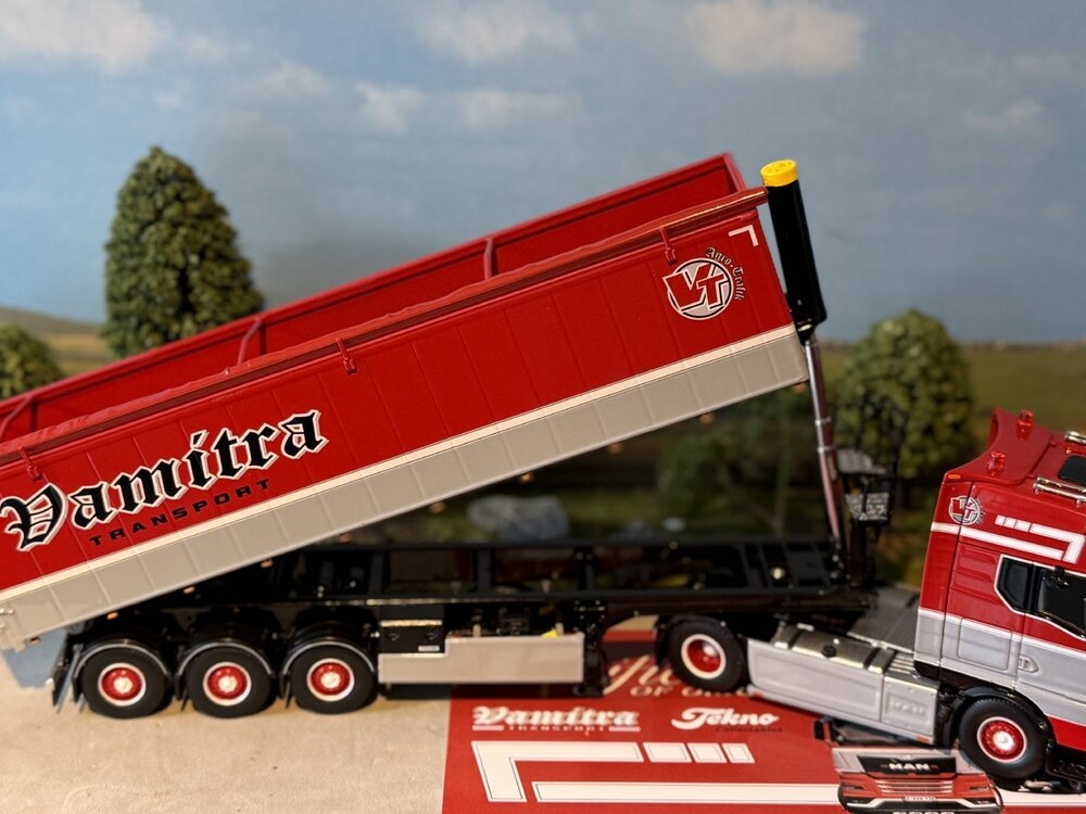 Tekno Tekno MAN TGX GX 4x2 with 3-axle tipper trailer VAMITRA
