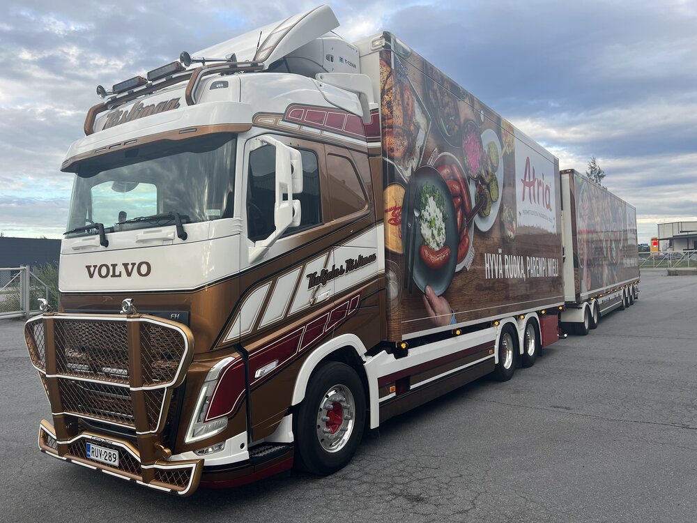 Tekno Tekno Volvo FH05 Globetrotter 24m combination RISTIMAA-ATRIA