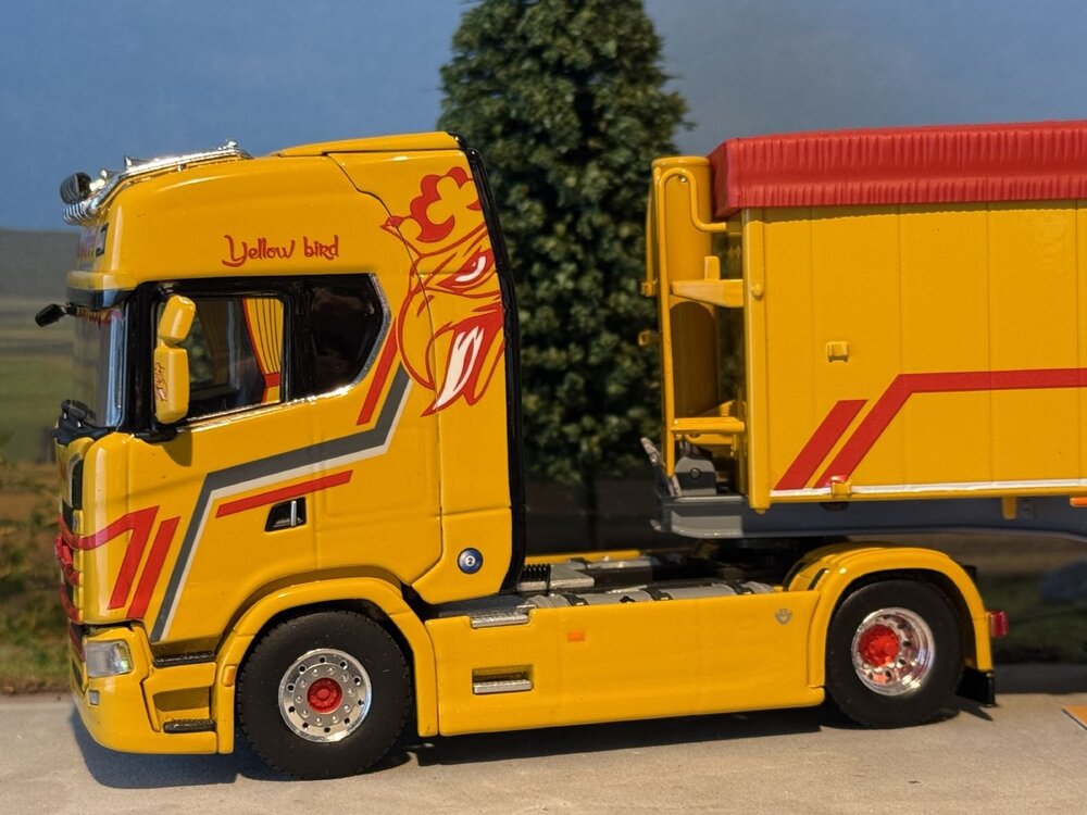 WSI WSI EXCLUSIEF Scania S Highline 4x2 + 3-axle volume tipper trailer KÜTTEL LOGISTIK AG
