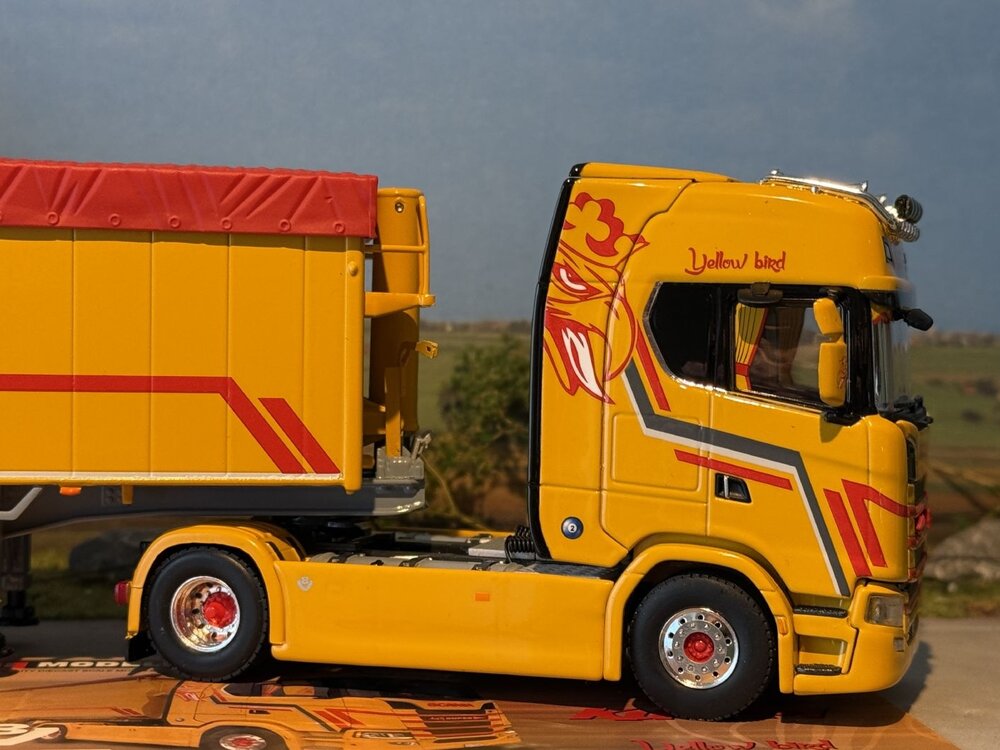 WSI WSI EXCLUSIEF Scania S Highline 4x2 + 3-axle volume tipper trailer KÜTTEL LOGISTIK AG