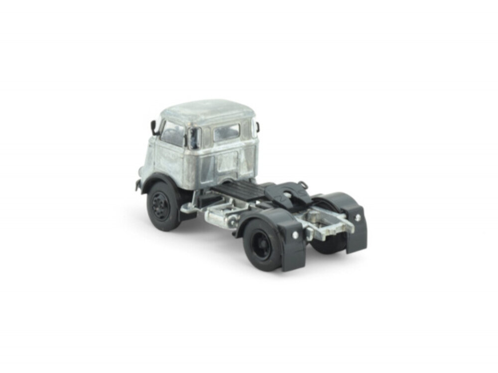 Tekno Tekno DAF 1600 4x2 Tractor Kit