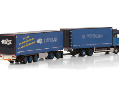 WSI WSI Volvo FH5 Globetrotter 6x2 met 3-assige schuifzeilenoplegger +dolly HARTOG & BIKKER