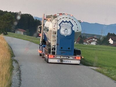 Tekno Tekno Scania Next Gen 560R with Feldbinder trailer SCHUSTER