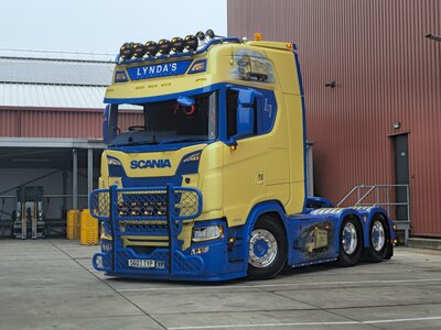Tekno Tekno Scania Next Gen S with 3-axle curtainside trailer LYNDA'S TRANSPORT