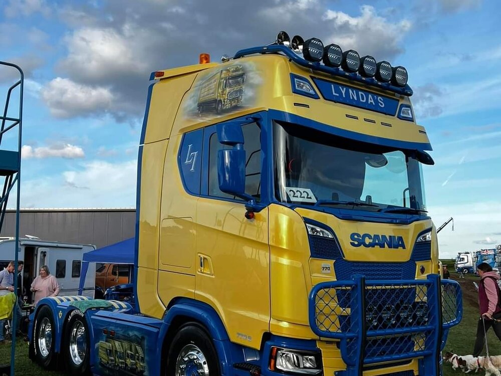 Tekno Tekno Scania Next Gen S with 3-axle curtainside trailer LYNDA'S TRANSPORT