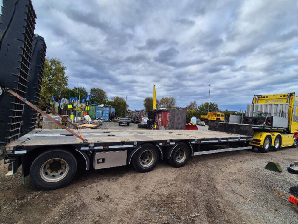 WSI WSI Scania R Highline 6x4 with 4-axle semi lowloader + ramps NORDBO MASKIN
