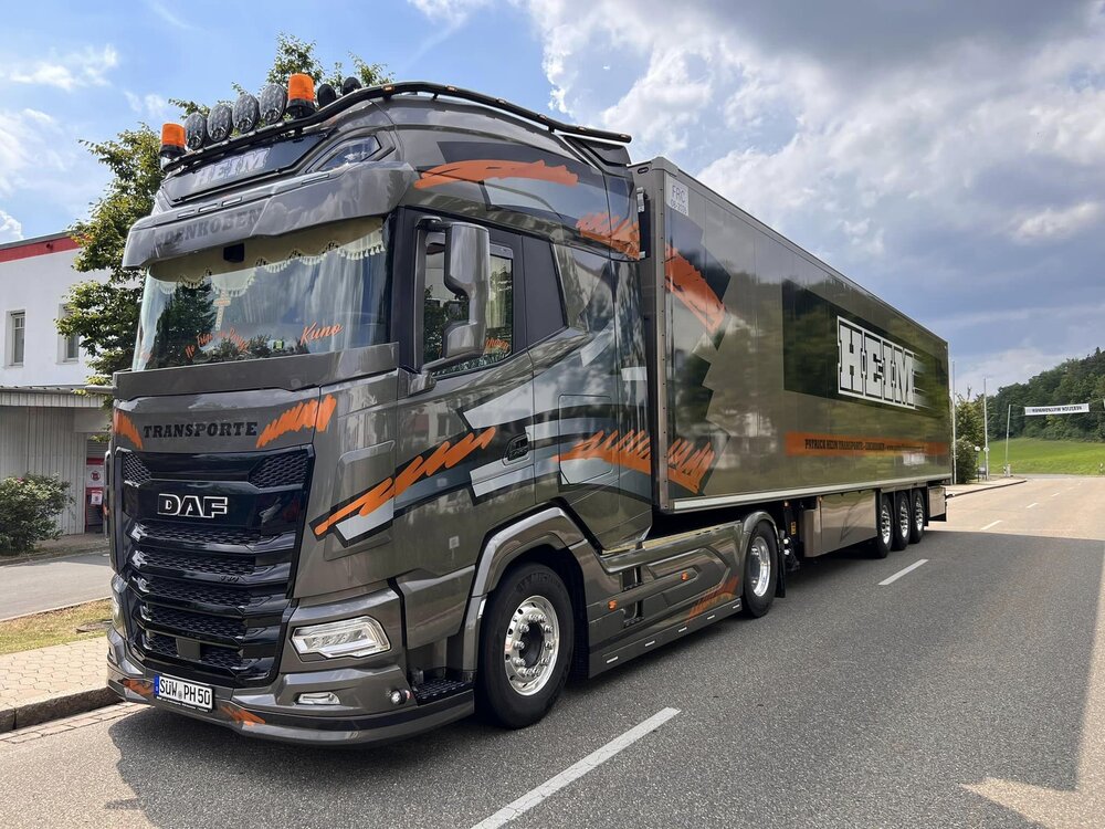Tekno Tekno DAF XG+ with 3-axle reefer trailer PATRICK HEIM TRANSPORTE