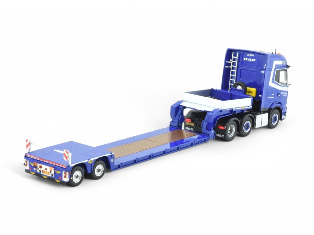 Tekno Tekno DAF XG+ 6x2 with 2-axle Broshuis lowloader NUGTEREN TRANSPORT