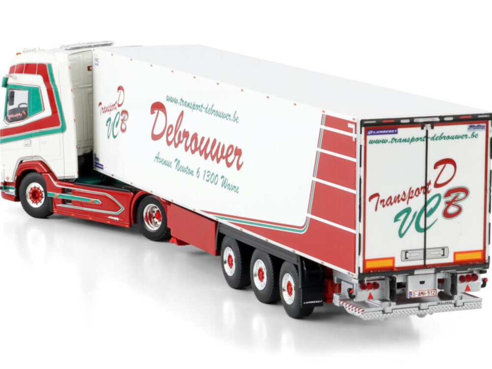 WSI WSI DAF XG+ 4x2 with 3-axle reefer trailer TRANSPORT DEBROUWER