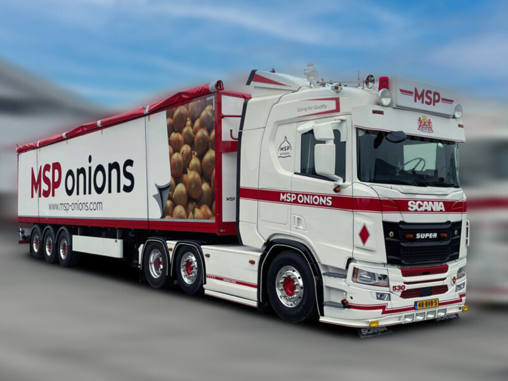 WSI WSI Scania R Normal 6x2 + 3-axle twin steer belt trailer MSP ONIONS