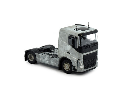 Tekno Tekno Volvo FH05 Low cab 4x2 tractor kit