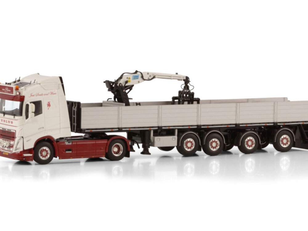 WSI WSI Volvo FH5 Globetrotter 4x2 with 4-axle brick trailer VAN RHOON