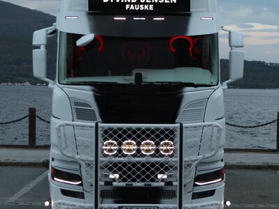 Tekno Tekno Scania Next Gen R-serie Highline 6x2 sleepas trekker JENSEN