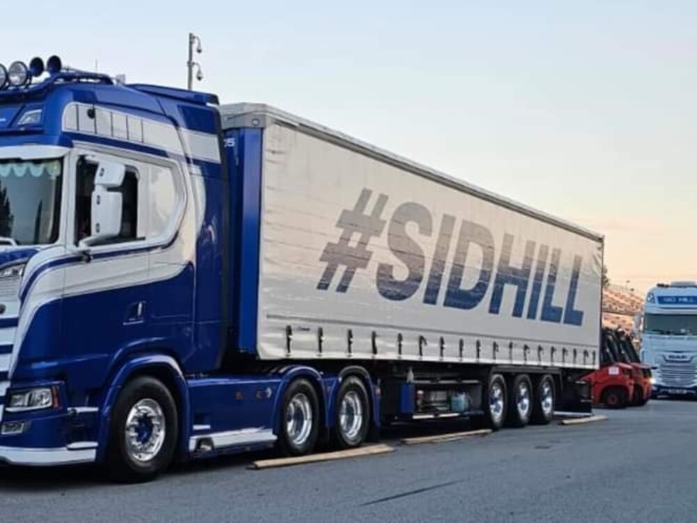 Tekno Tekno Scania NGR Highline 6x2 with 3-axle tautliner SID HILL