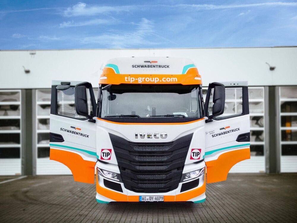 Tekno Tekno Iveco S-Way 4x2 TIP SCHWABENTRUCK