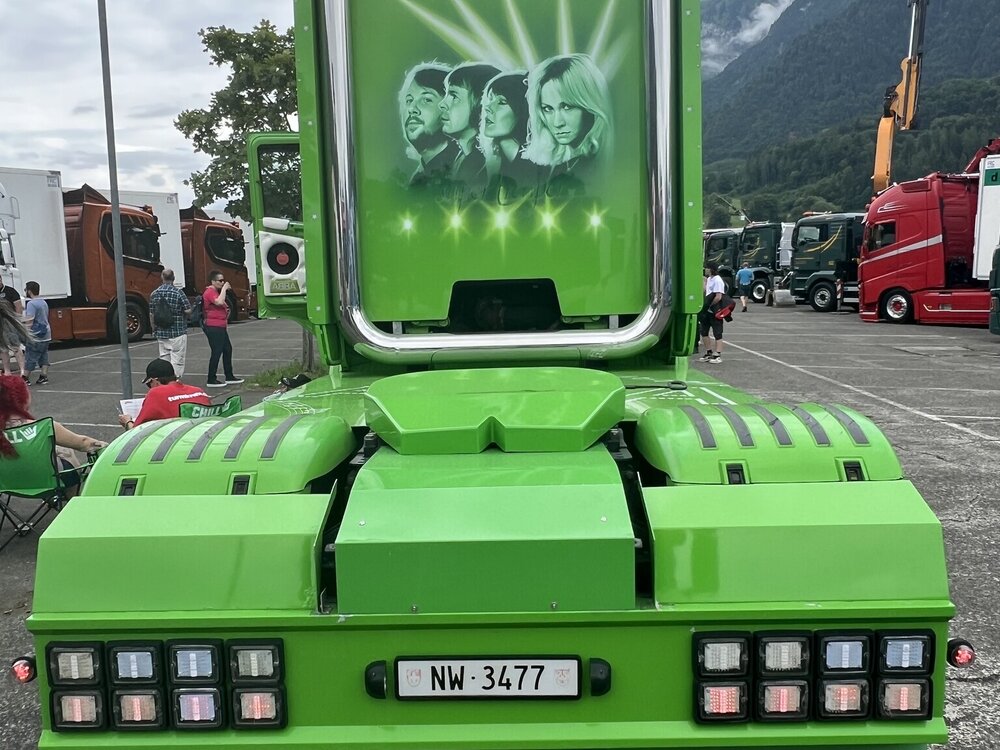 Tekno Tekno Scania R-Streamline Topline 4x2 JENNI "ABBA TRUCK"