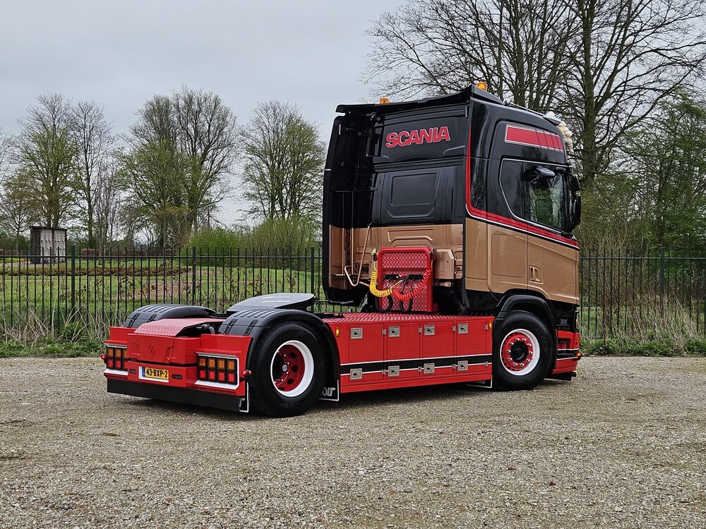 Tekno Tekno Scania NGR Highline 4x2 660 V8 BART SLUIJS TRANSPORT